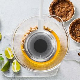 Batidora de Mano Black & Decker BXHBA750E