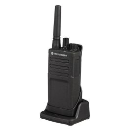 Motorola Walkie Talkie XT420 RMP0166BHLAA - 8 Canales, Alcance 6/9 km, IP55, Batería Litio 2150 mAh