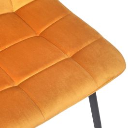 Home Deco Factory Silla Essentiel Mateo Amarillo Mostaza Estructura Madera Patas Hierro Tapizado Poliester