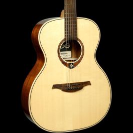 LAG Tramontane 88 Guitarra Acústica Auditorium Tapa Abeto Engelmann Macizo Barniz Brillante Natural Precio: 326.909088. SKU: B19BTMPBDG