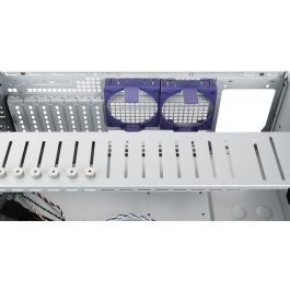 Chieftec UNC-409S-B-OP Estante 4U Negro para Rack ATX/Micro ATX con USB 3.2 y Soporte 2.5/3.5"