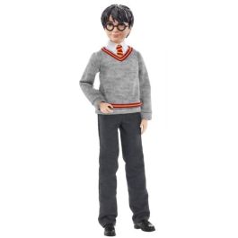 Mattel Fym50 Muñeco Harry Potter de Película Uniforme Hogwarts Gryffindor Toga Varita Mágica Articulado 11 Puntos +6 años Mattel Fym50 Muñeco Harry Potter de Película Uniforme Hogwarts Gryffindor Toga Varita Mágica Articulado 11 Puntos +6 años
