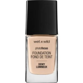 Wet N Wild Foundation Dewy Classic Beige Precio: 8.49999953. SKU: SLC-78218