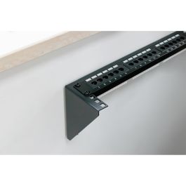 Digitus Soporte de Pared para Equipos de 19 Pulgadas 2U Negro Acero 504mm