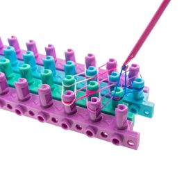 Elasticolor Maletín de Manualidades Infantil para Crear Pulseras y Collares Pro Mega Set con 2400 Elásticos (62x38x5 cm)