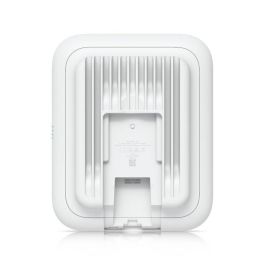 Ubiquiti WiFi 7, 4 Spatial Streams, Puerto 2.5 GbE RJ45, PoE+, IPX6, Carcasa Policarbonato y Aleación Aluminio Blanco