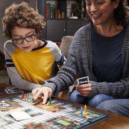 Hasbro Gaming HAS5010994207205 Cluedo Classic Refresh Juego de mesa de estrategia, nueva versión para +8 años