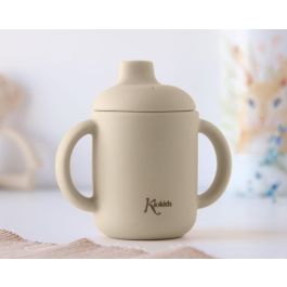 KioKids Taza de Silicona de Alta Calidad con Asas y Boquilla para Bebés +4 meses | Uso Alimentario, Apta Lavavajillas/Microondas, Beige 120ml Precio: 6.50000021. SKU: B1FWBMB9ZG