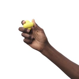 Earth Rated Juguete Fetch para Perro, Tamaño S, Amarillo. Caucho natural que flota, con rebote impredecible. Ideal para perros hasta 7kg.