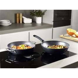 Fissler Adamant® Cacerola Baja 24cm - Antiadherente, Apto para Inducción, Revestimiento de Carburo de Silicio, 056-515-24-100/0 Fissler Adamant® Cacerola Baja 24cm - Antiadherente, Apto para Inducción, Revestimiento de Carburo de Silicio, 056-515-24-100/0