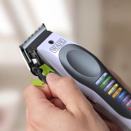 Cortapelos WAHL ColorPro inalámbrico de litio, 240 V, 120 min, blanco/negro Cortapelos WAHL ColorPro inalámbrico de litio, 240 V, 120 min, blanco/negro