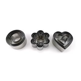 Quttin Set de 4 Moldes para Repostería 3 Surtidos - 11.5 x 17 x 3 cm (24 Unidades) Quttin Set de 4 Moldes para Repostería 3 Surtidos - 11.5 x 17 x 3 cm (24 Unidades)