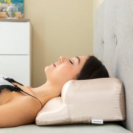 Almohada Cervical Antiarrugas con Funda de Satén Youthlow InnovaGoods Almohada Cervical Antiarrugas con Funda de Satén Youthlow InnovaGoods