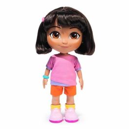 Spin Master Muñeca Dora Canta y Explora de 30 cm con Función Interactiva, Edad Recomendada +3 Años, Pilas AAA