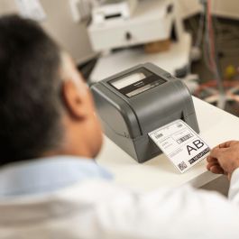 BROTHER Impresora de Etiquetas y Tickets de Transferencia Termica TD4520TN