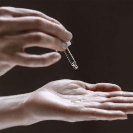 Sisley Huile Précieuse à la Rose Noire Aceite Facial Antiedad para Pieles Maduras o Secas 25 ml