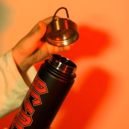 ERIK Botella AC/DC de Acero Inoxidable 500ml con Tapón Hermético y Asa