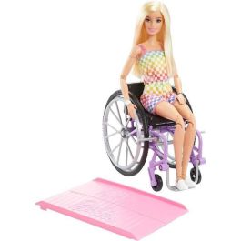 Barbie Muñeca rubia en silla de ruedas con 22 puntos de articulación para niños 3+ años Precio: 39.79000058. SKU: B15RXP4YA6