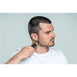 Wahl 09893-0440 Cortabarbas Extreme Grip - Batería de Litio, 12 Peines Guía, Corte de 0.5 a 9 mm