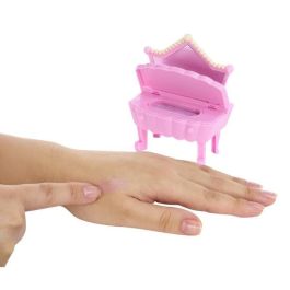L.O.L. Surprise! LIT35051546733 - Juego de Neceser Yummiland + Muñeca con Brillo de Labios, Neceser Cupcake