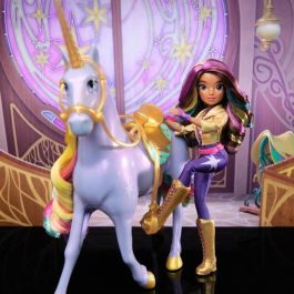 MUÑECA SPIN MASTER 24 CM SOPHIA Academia Unicornio MUÑECA SPIN MASTER 24 CM SOPHIA Academia Unicornio