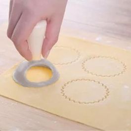 Quttin Corta Pastas Ravioli 4 Formas 30,5 cm x 11 cm x 6,3 cm (12 Unidades)