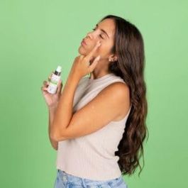 Alma Secret Crema Contorno de Ojos Antiedad Estuche 2 Piezas - Anti Fatiga, Bolsas y Ojeras