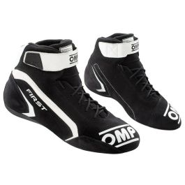Botines Racing OMP FIRST Negro 42 Precio: 175.49999962. SKU: B15Z42MTQB