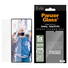 PanzerGlass CERAMIC SCREEN Protector de Pantalla Cristal Cerámico para Samsung Galaxy S25 Ultra - Ultra-Wide Fit con EasyAligner, Aplicación en Seco, Resistente a Golpes y Rayones