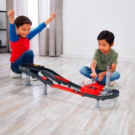 Mattel JDY15 Pista Racing F1 Hot Wheels y 3 Coches Escala 1:64 McLaren Alpine RB