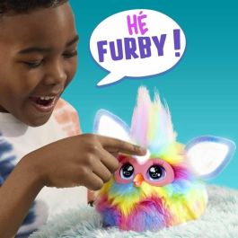 Furby Tie Dye, 15 accesorios, peluche interactivo para niñas y niños, animatrónico activado por voz, a partir de 6 años