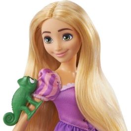 Mattel Hlw23 Muñeca Rapunzel con rodillas flexibles y Caballo Maximus con silla y brida, incluye Figura Pascal Disney Enredados +3 años Mattel Hlw23 Muñeca Rapunzel con rodillas flexibles y Caballo Maximus con silla y brida, incluye Figura Pascal Disney Enredados +3 años