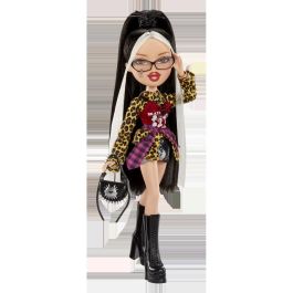 MGA Muñeca Jade Stylin + Camiseta Bratz