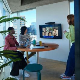 HP Studio R30 USB Video Bar - Barra de Video Profesional para Colaboración con Audio Superior