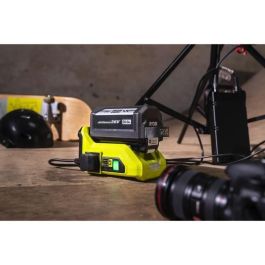 Ryobi Transformador Inalámbrico MAX POWER 36V 300W Continua / 500W Pico - 1x EU, 1x USB-A, 1x USB-C - Lámpara LED - Sin Batería