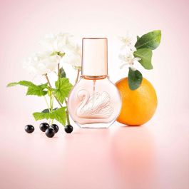 Vanderbilt Miss Vanderbilt EDT Vapo 100 ml Fragancia Floral Amaderada para Mujer