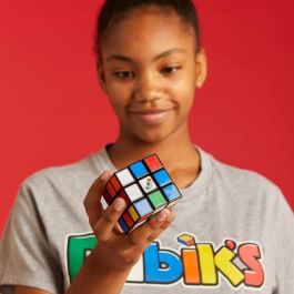 Spin Master 6063970 Cubo de Rubik's 3x3 Original Clásico. Rompecabezas de Lógica y Desafío Mental para Niños y Adultos (+8 años) Spin Master 6063970 Cubo de Rubik's 3x3 Original Clásico. Rompecabezas de Lógica y Desafío Mental para Niños y Adultos (+8 años)