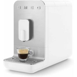 Cafetera Express Smeg BCC12WHMEU 1,4 L Blanco Precio: 551.50000004. SKU: B1A7ZBC4MQ