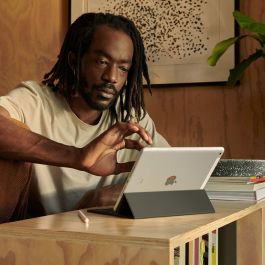 Tablet Apple MK4E3TY/A 10,2" Hexa Core 3 GB RAM 64 GB Gris