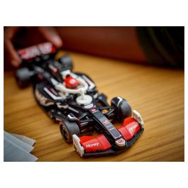 LEGO Speed Champions MoneyGram Haas F1 Team VF-24 Coche de Carreras, Juego de Construcción, 242 Piezas, 10+ Años