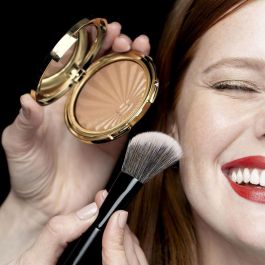 Sisley Phyto-Touche Illusion d’Été Polvo Bronceador Ultrasuave para Piel Clara o Bronceada - 11g