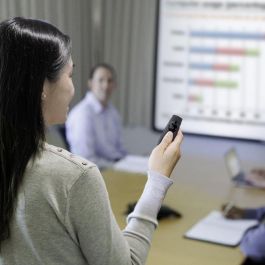 Kensington Presentador Inalámbrico USB con Puntero Láser Verde y Alcance de 45M