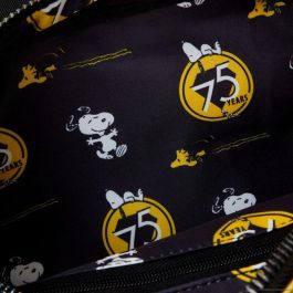 Loungefly Bolso Snoopy Sleeping Doghouse 75th Anniversary Peanuts Piel Vegana 17.5x23.5x10cm Tirantes Ajustables