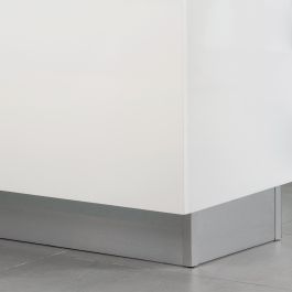 Emuca Lote de 2 zócalos para cocina Plasline con accesorios de unión, altura 100mm, 2 barras de lognitud 2.35m, Plástico, Anodizado satinado