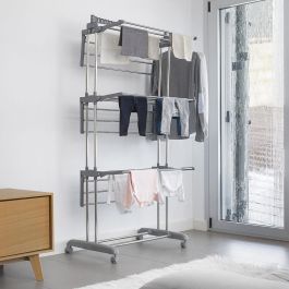 Tendedero Plegable Vertical con Ruedas Folver InnovaGoods 24 Barras Tendedero Plegable Vertical con Ruedas Folver InnovaGoods 24 Barras