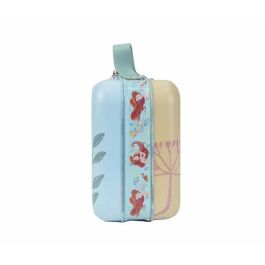 Markwins Maletín Metálico de Maquillaje Frozen para Niñas - Labiales, Brillos, Esmaltes y Accesorios - 14x8x19 cm - Edad 3+ Markwins Maletín Metálico de Maquillaje Frozen para Niñas - Labiales, Brillos, Esmaltes y Accesorios - 14x8x19 cm - Edad 3+