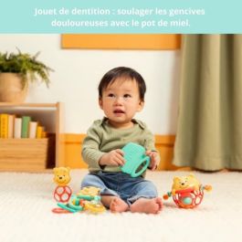 Disney Baby DIS0074451174542 - Set Regalo Nacimiento Bebé Winnie the Pooh 5 Juguetes: Mordedor, Pelota, Sonajero, Clip Cochecito