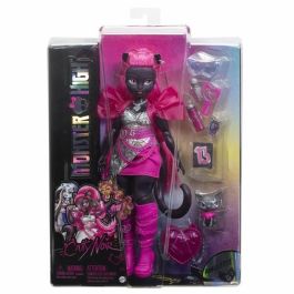 Monster High - Catty Black - Muñeca con amuleto de gato y accesorios HXH76