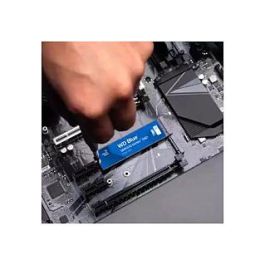 Western Digital WDS200T4B0E SSD M.2 2TB NVMe PCIe 4.0 x 4 5150 MB/s