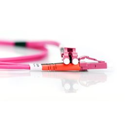 DIGITUS LWL Patchkabel LC -> LC 5.00m Multimode Duplex OM4